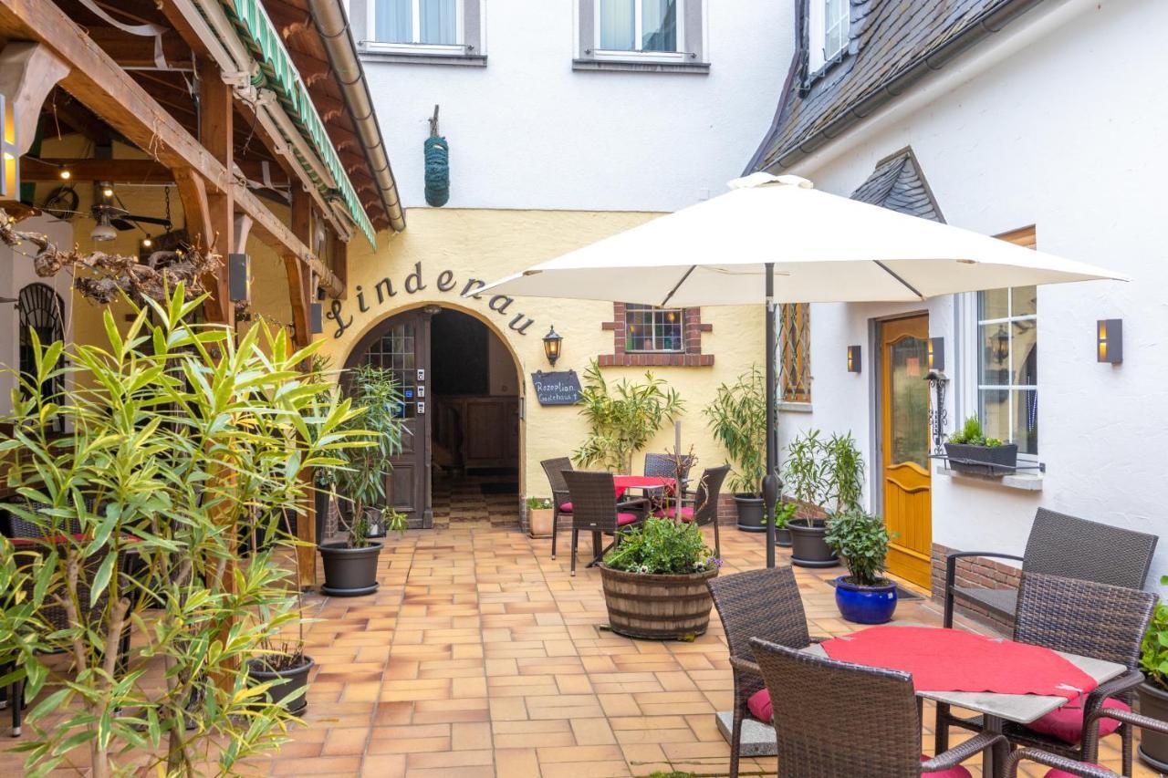 Hotel Zur Lindenau Rüdesheim am Rhein Esterno foto