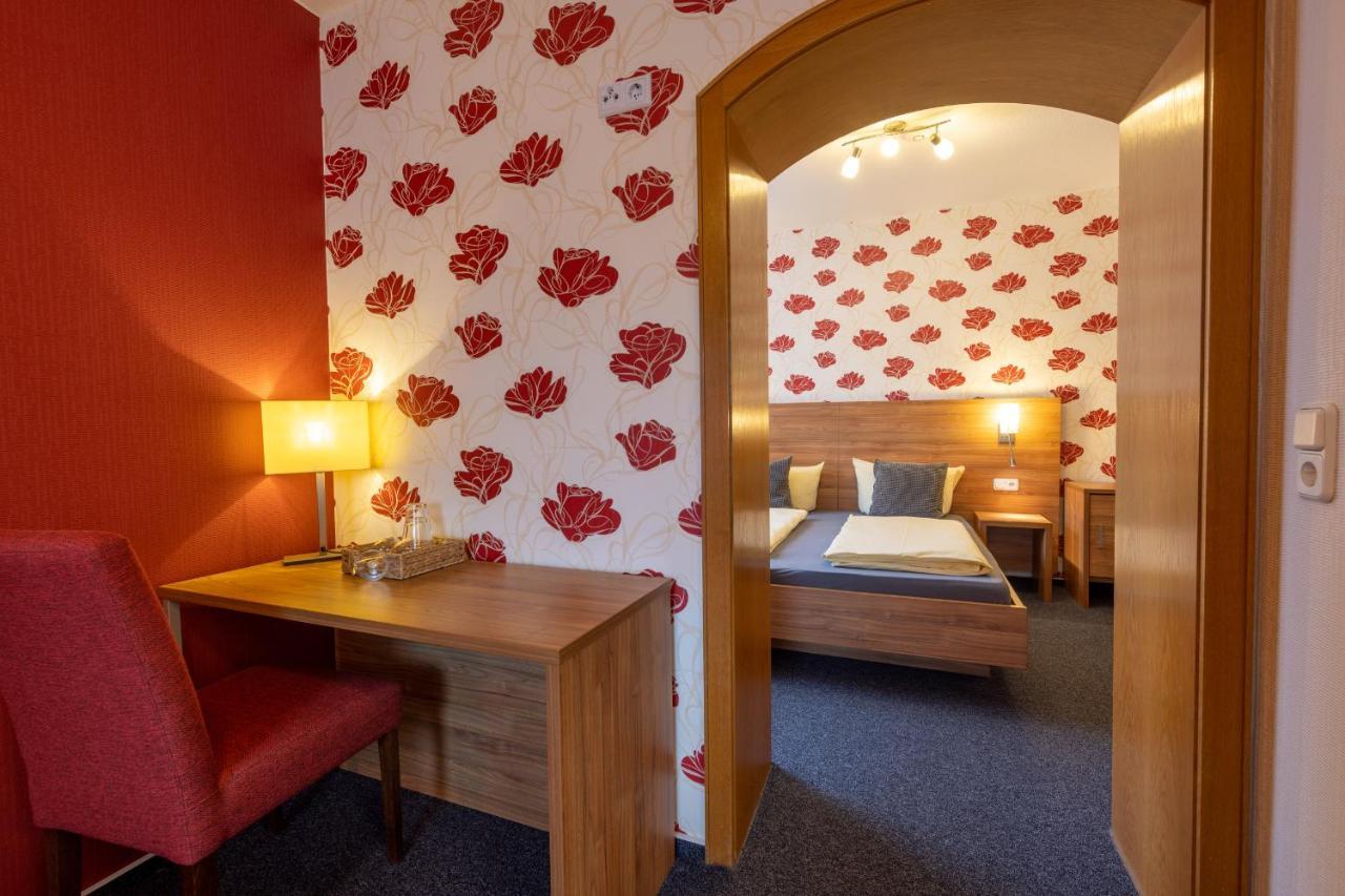 Hotel Zur Lindenau Rüdesheim am Rhein Esterno foto