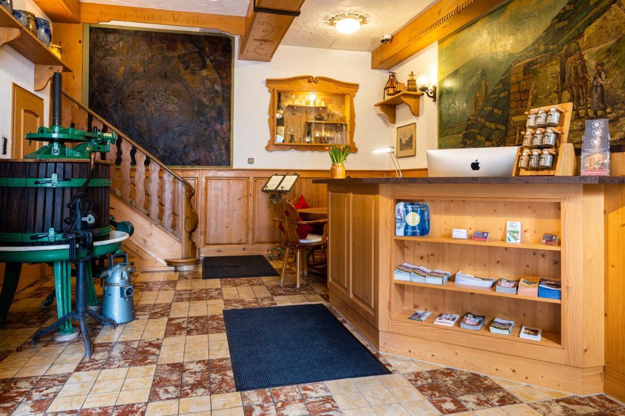 Hotel Zur Lindenau Rüdesheim am Rhein Esterno foto